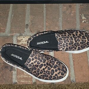SODA brand leopard print shoes